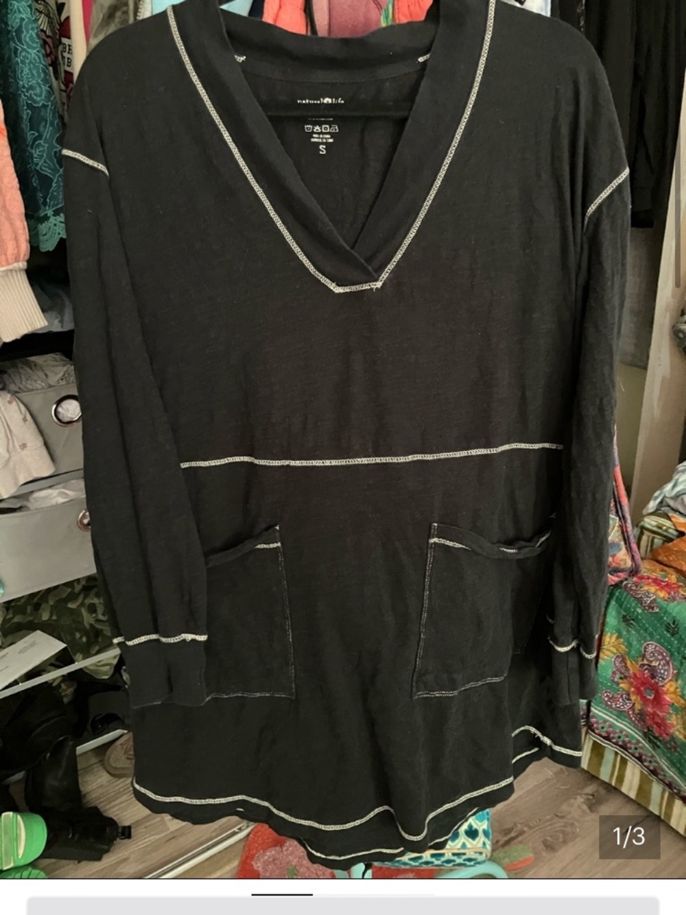 NATURAL LIFE Black Long-Sleeve V-Neck Tunic with Contrast Stitching